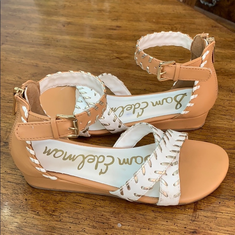 Girl’s Sam Edelman sandles